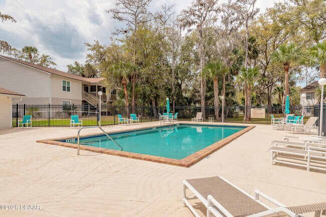 Building Photo - 1600 Big Tree Rd