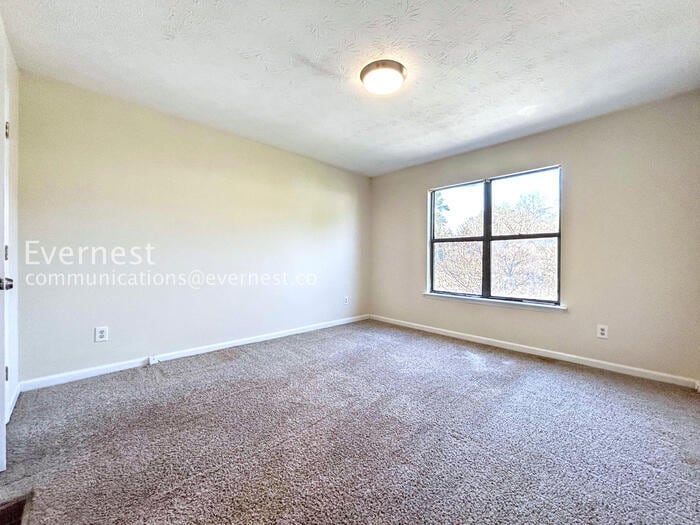 Building Photo - 1174 Ridgecrest Ln SE