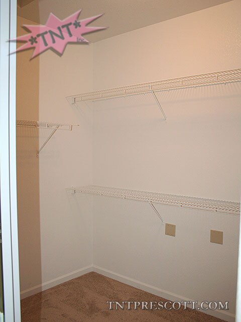 Building Photo - Home in Oaks of the Ranch HOA ~ HOLD