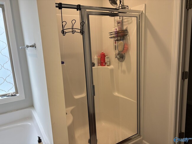 Building Photo - 227 Shubert Dr