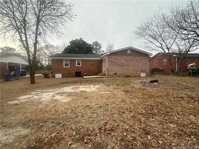 Building Photo - 6120 Conaway Dr