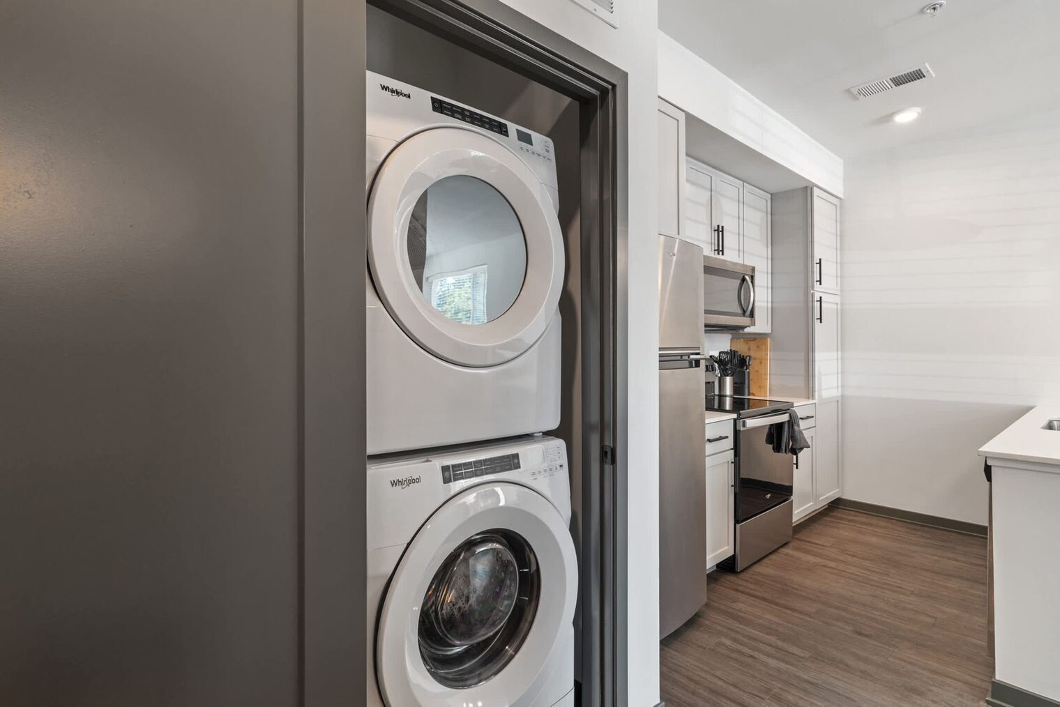 Building Photo - 6160 N Rural St