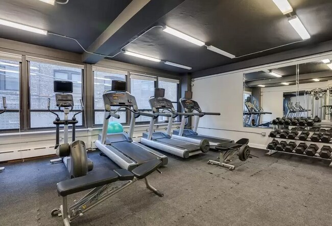 Building Photo - 4180 N Marine Dr