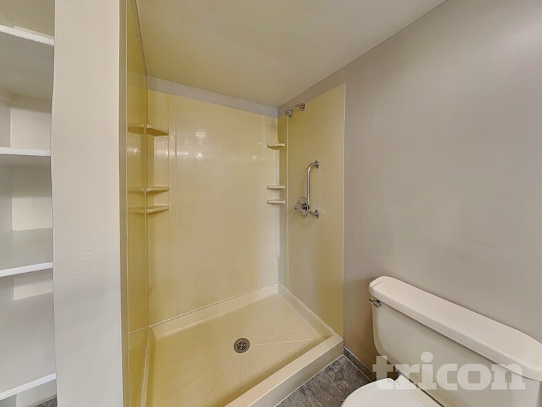 Building Photo - 8495 W 78th Cir