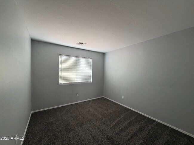 Building Photo - 18123 N Madison Rd