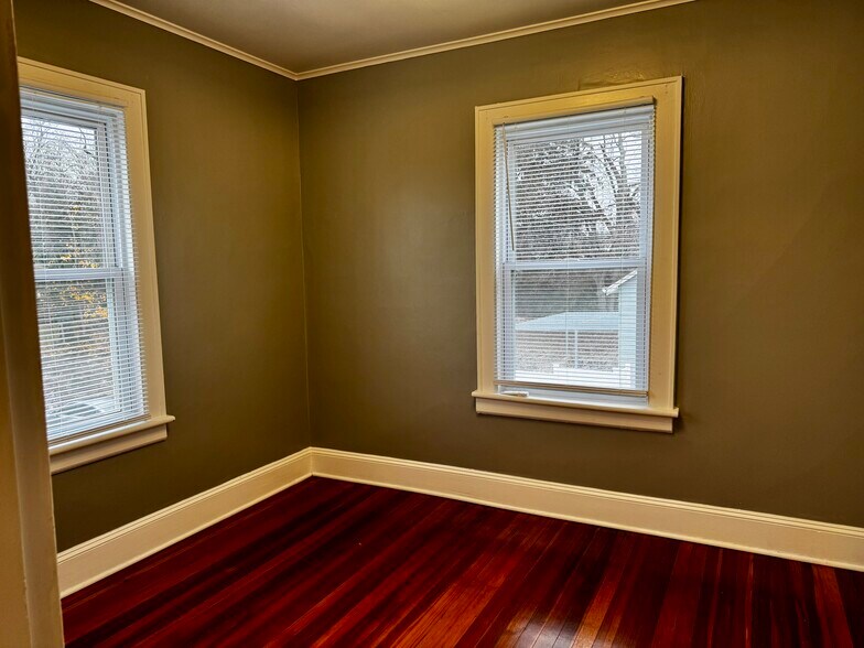 Building Photo - 78 Cherry St