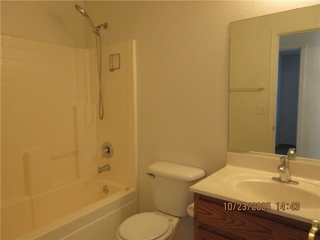 Building Photo - 2406 Crozier Ave