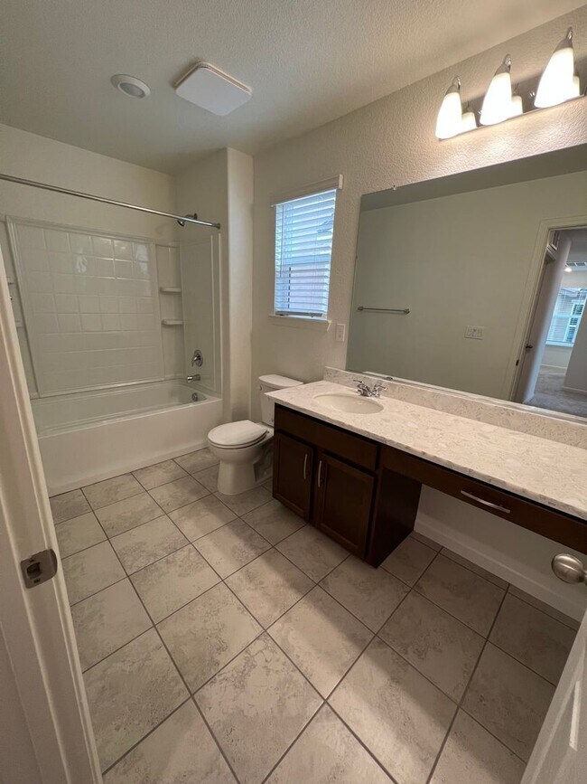 Building Photo - Beautiful 3 Bedroom Enclave at Folsom Ranch Home!