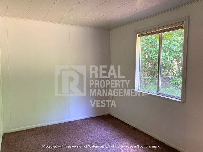 Building Photo - 612 Cedarwood Dr