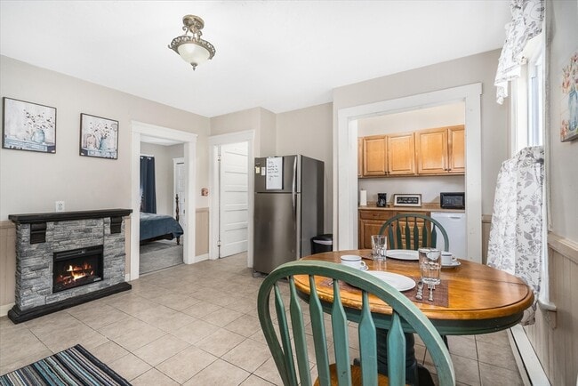 Building Photo - 427 Hamilton St