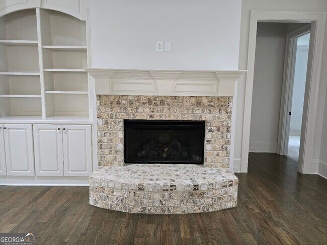 Building Photo - 2629 Bent Pine Dr