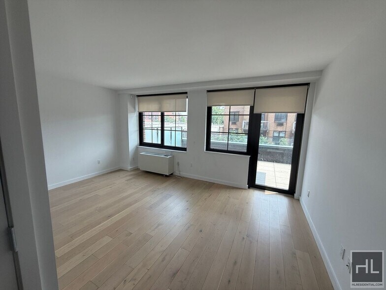 Building Photo - NORTHERN BOULEVARD