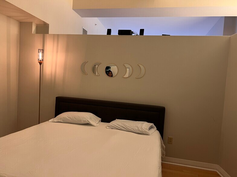 Building Photo - 237 Granby St