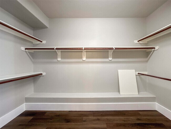 Building Photo - 12805 Flat Creek Dr