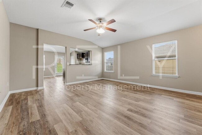 Building Photo - 146 Leon River Loop