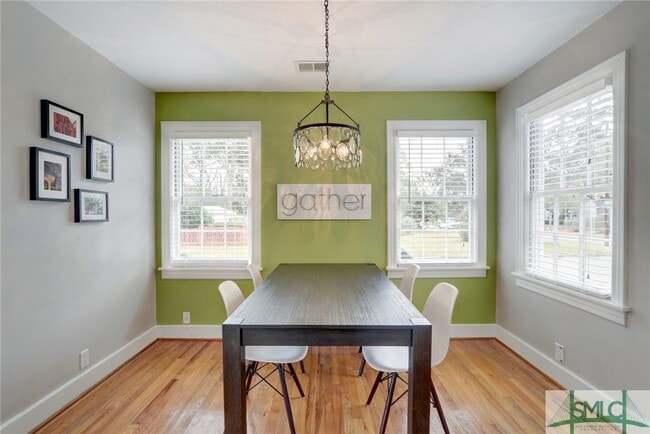 Building Photo - 240 Columbus Dr