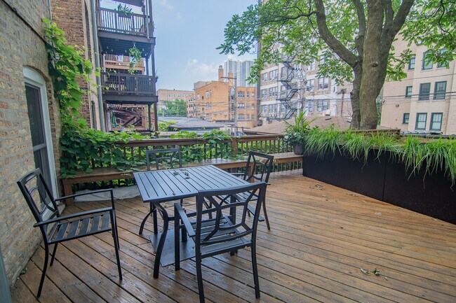 Building Photo - 5811 N Winthrop Ave