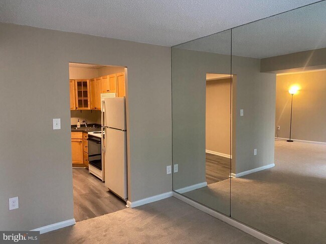 Building Photo - 11723 Karbon Hill Ct