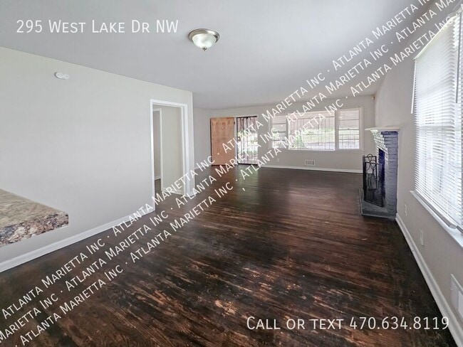 Building Photo - 295 W Lake Dr NW