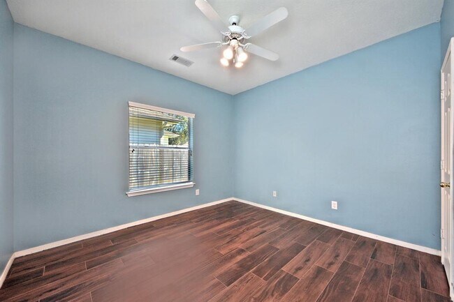 Building Photo - 1611 Winston Homestead Dr
