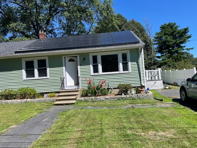 Shared house - 4 Hilltop Dr