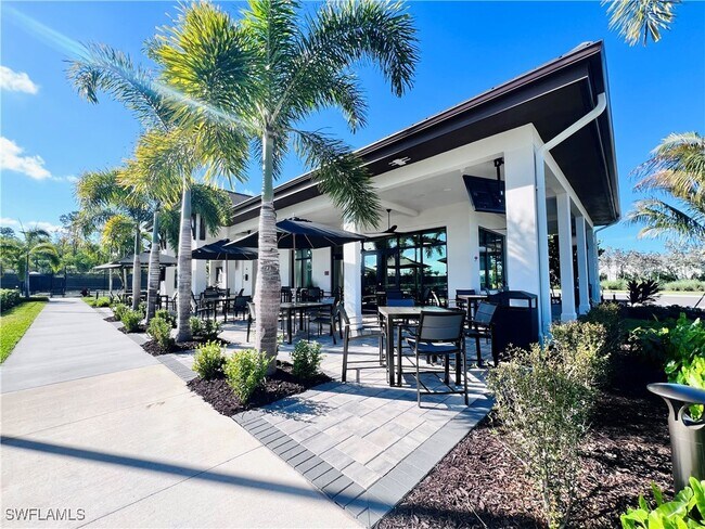 Building Photo - 9124 Raintree St