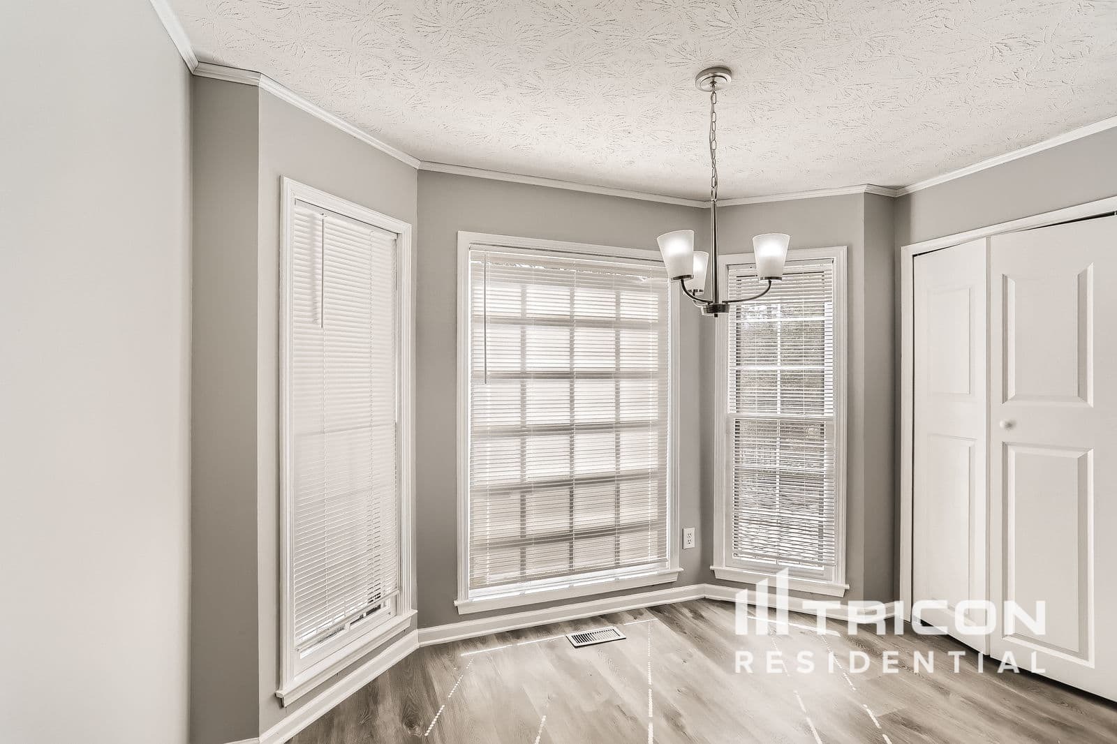 Building Photo - 4809 Glenwhite Dr