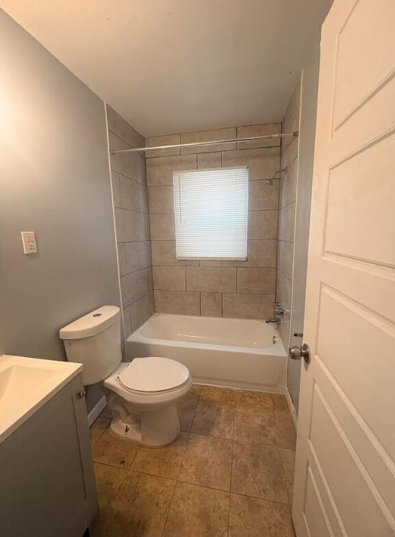 Building Photo - 15466 Kentfield St