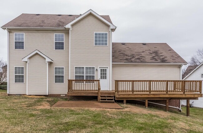 Building Photo - 2805 Aston Woods Ct