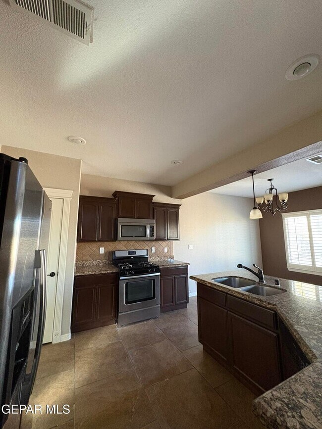 Building Photo - 2893 Pasillo Rock Pl