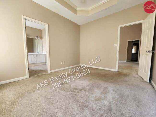Building Photo - 2045 Forest Lakes Ln