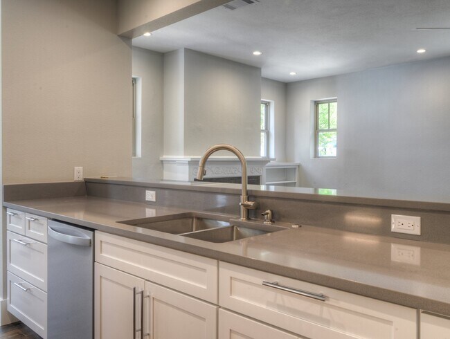 Building Photo - 3109 Walling Dr