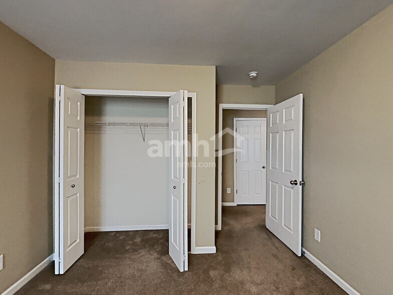 Building Photo - 3003 Hope Cir