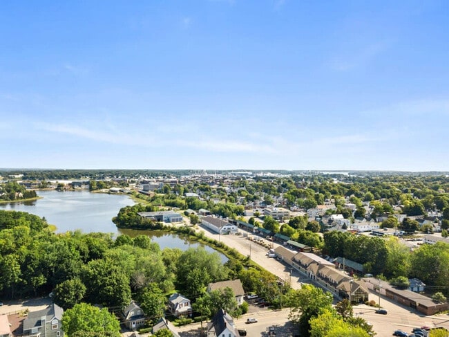 Building Photo - 78 Morning St