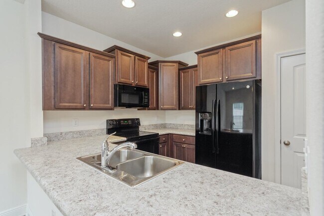 Building Photo - 173 Iron Horse Dr E