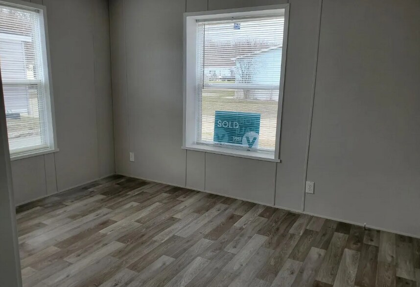 Building Photo - 6584 S Hampshire Dr