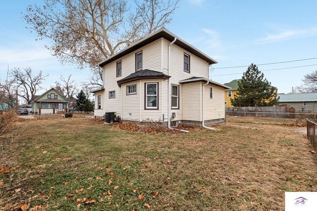 Building Photo - WELCOME HOME!