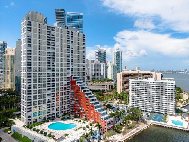 Building Photo - 1541 Brickell Ave