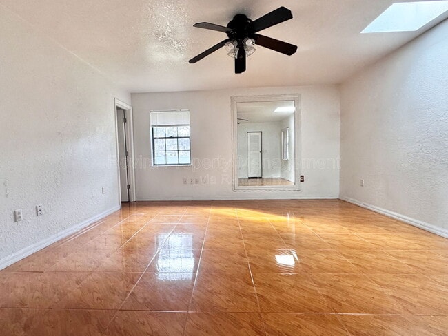 Building Photo - 1844 Sailfish Ct