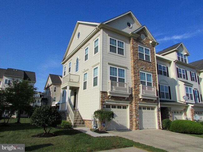 Building Photo - 4314 Vintage Ivy Ln