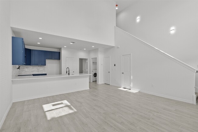 Building Photo - 760 Juneau Ct