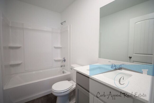 Building Photo - Move in special $800!! New construction in Jonesboro - beautiful 3 bed / 2 bath home - Nettleton!!