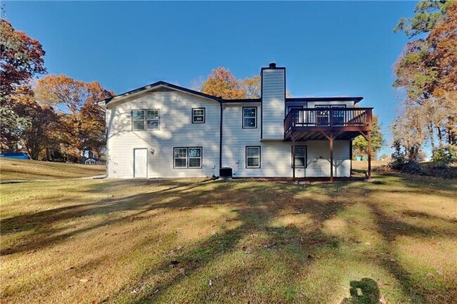 Building Photo - 1176 Golden Cir SW