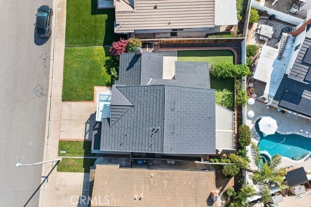 Building Photo - 14 Cll Alimar