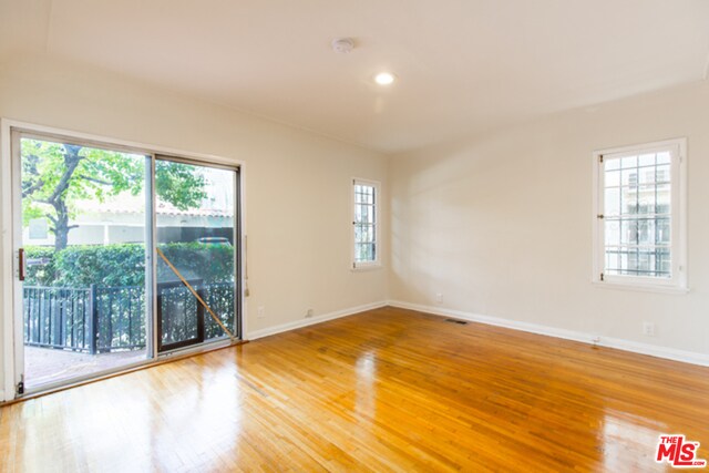 Building Photo - 806 N Sweetzer Ave