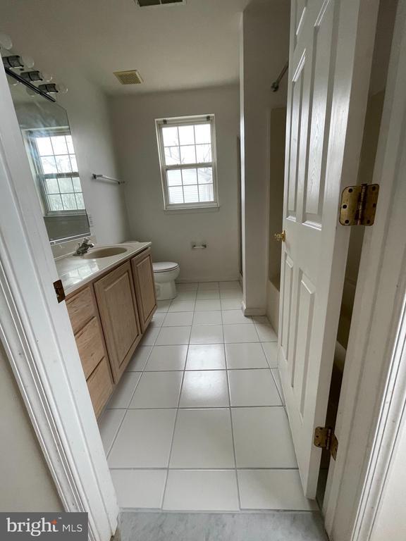 Building Photo - 3208 Stanford St