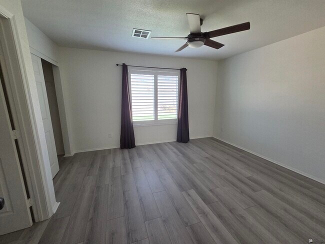 Building Photo - 4428 S Cholla Wy