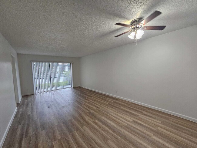 Building Photo - 7901 S Colony Cir