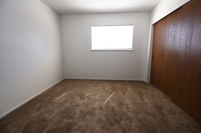 Building Photo - Great 3bed/2bath Home in Spring Valley