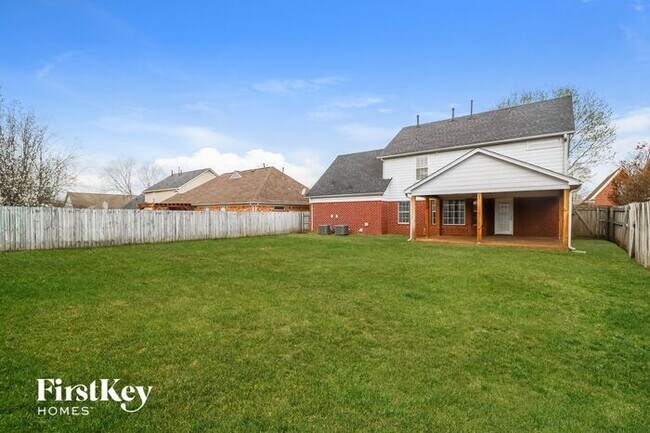 Building Photo - 11595 Millwind Dr